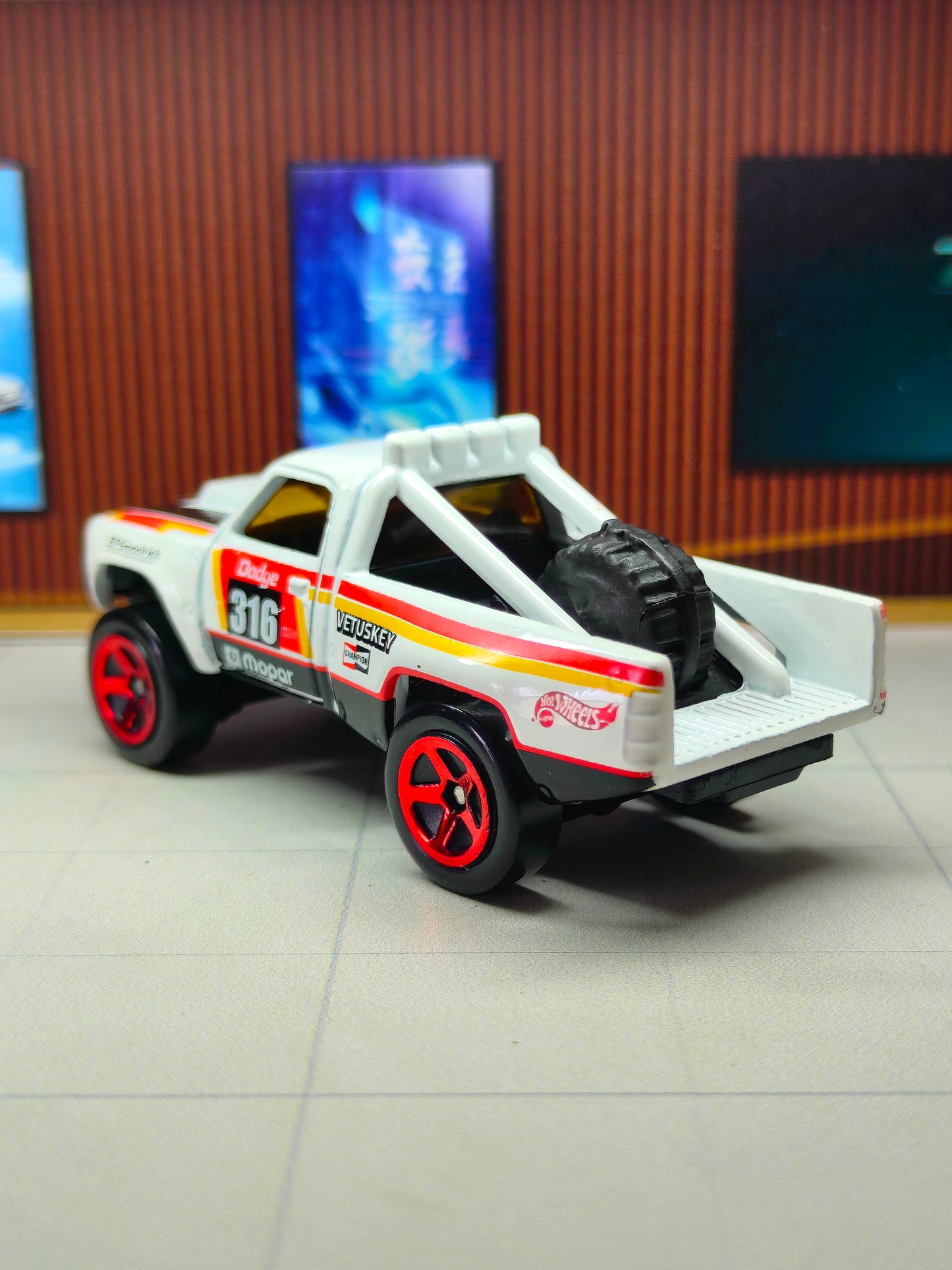 Hot Wheels '87 Dodge D100
