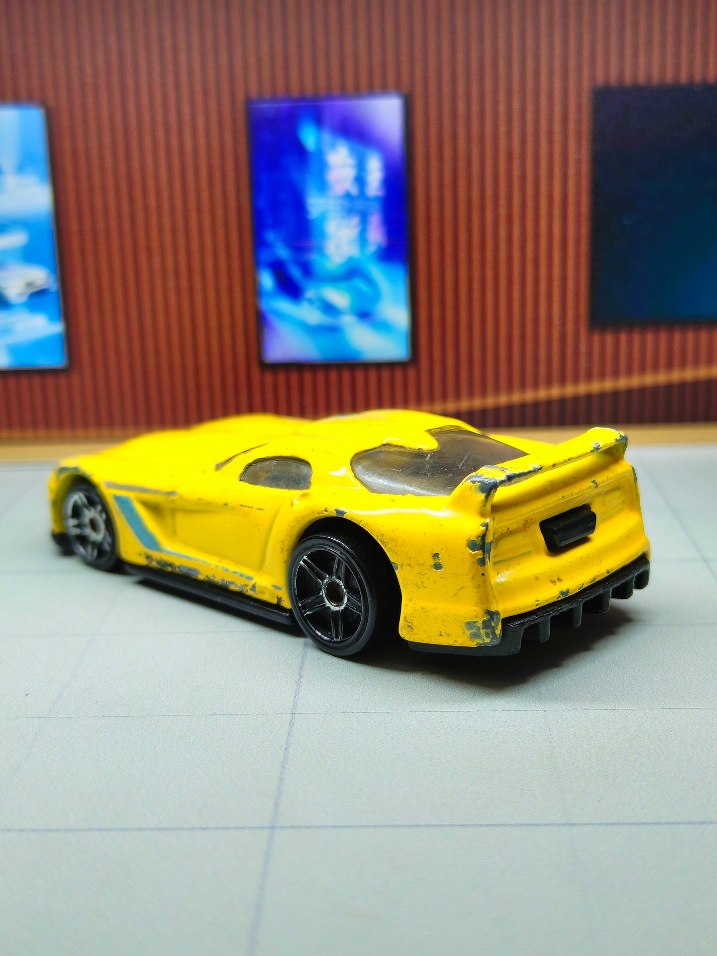 Hot wheels Dodge Viper GTS-R
