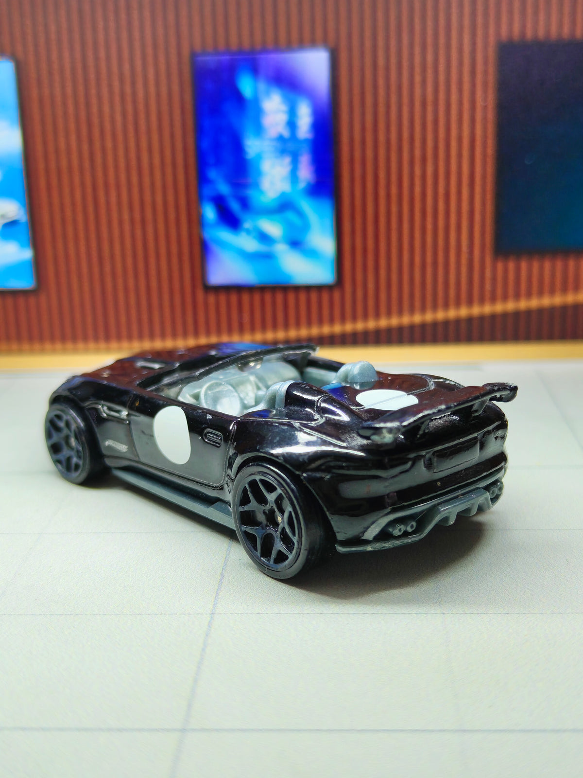 Hot wheels '15 Jaguar F-Type Project 7