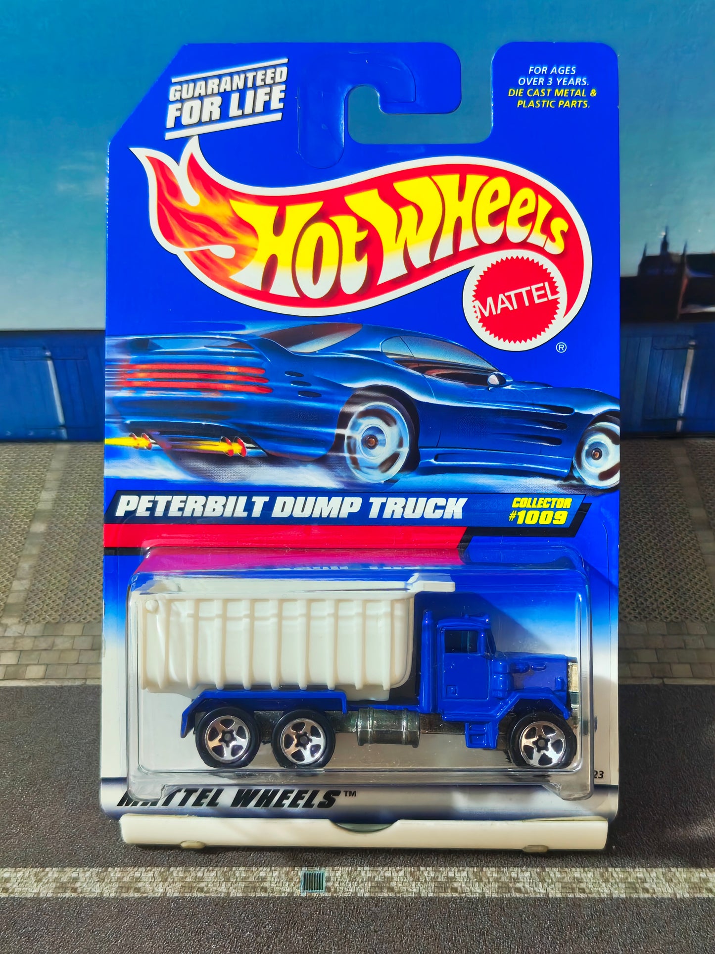 Hot wheels Peterbilt Dump Truck