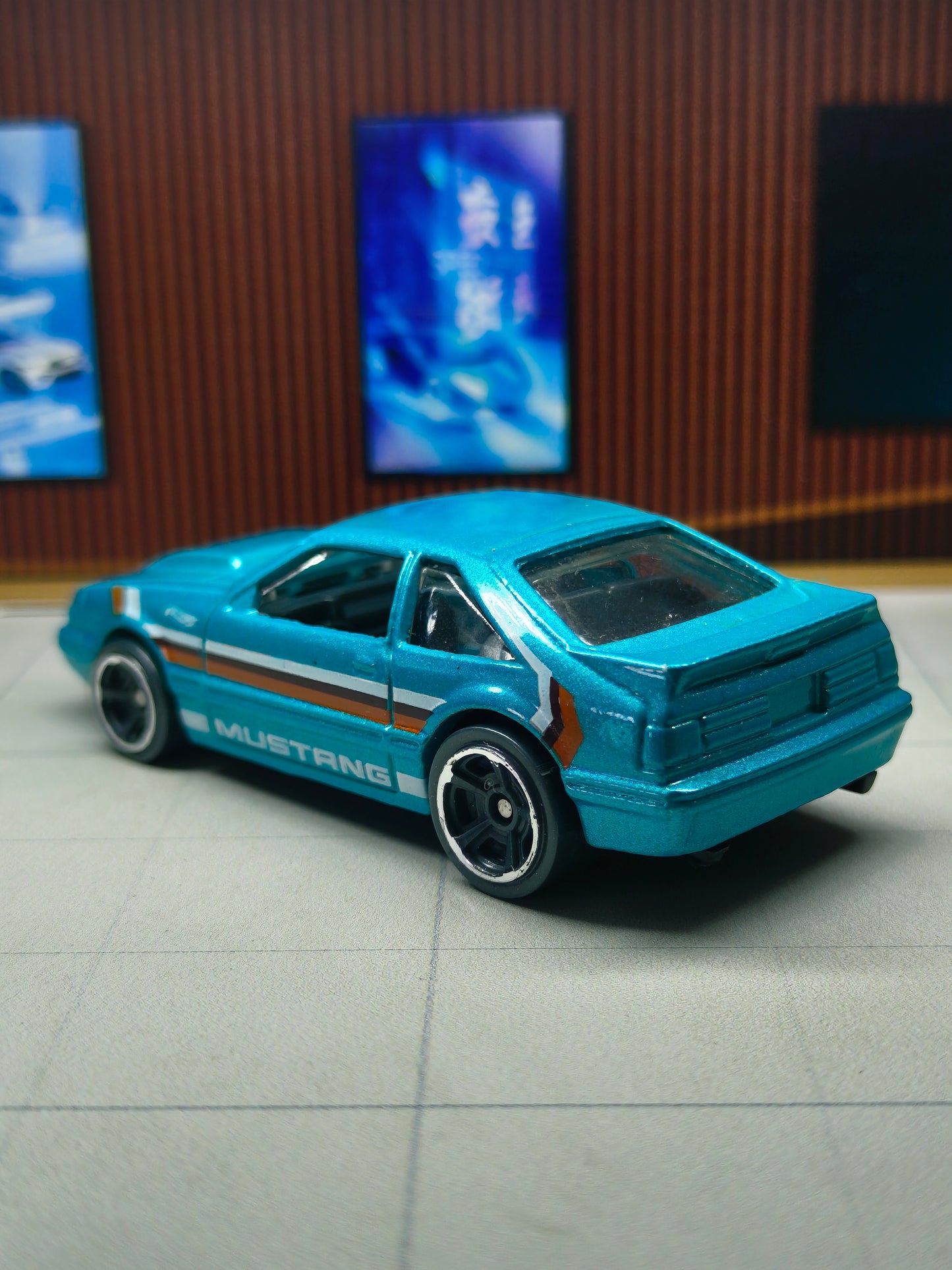 Hot wheels '92 Ford Mustang