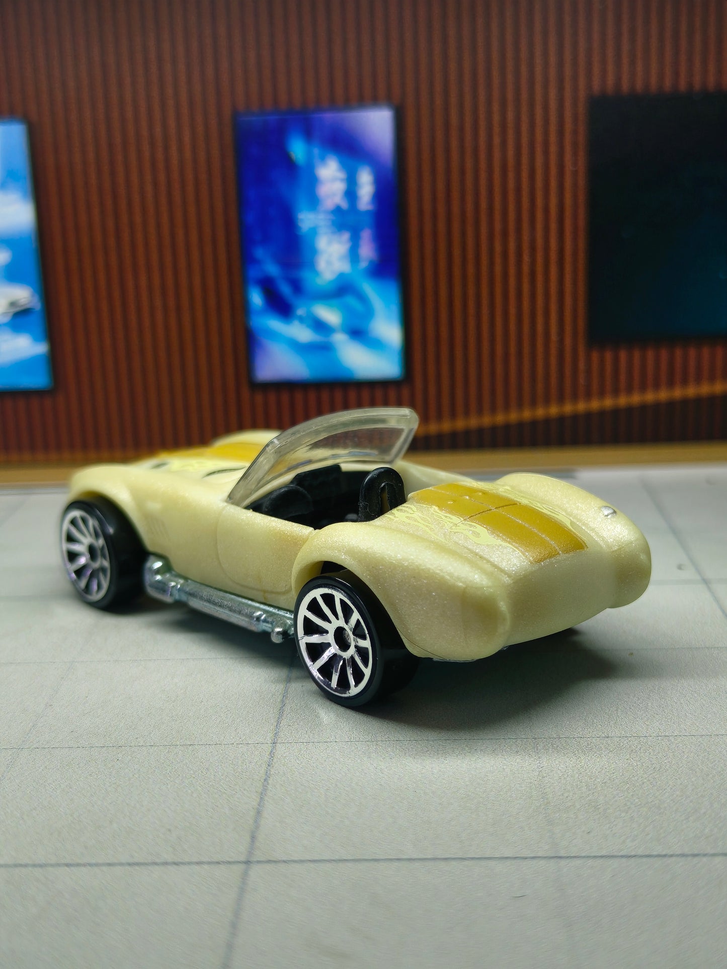Hot wheels Shelby Cobra 427 S/C (Color Shifter)