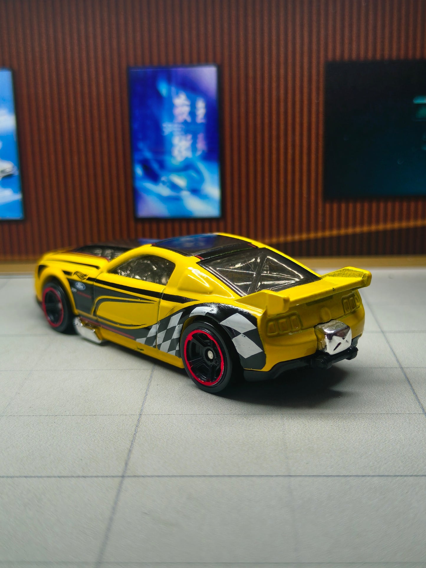 Hot wheels '13 Ford Mustang GT