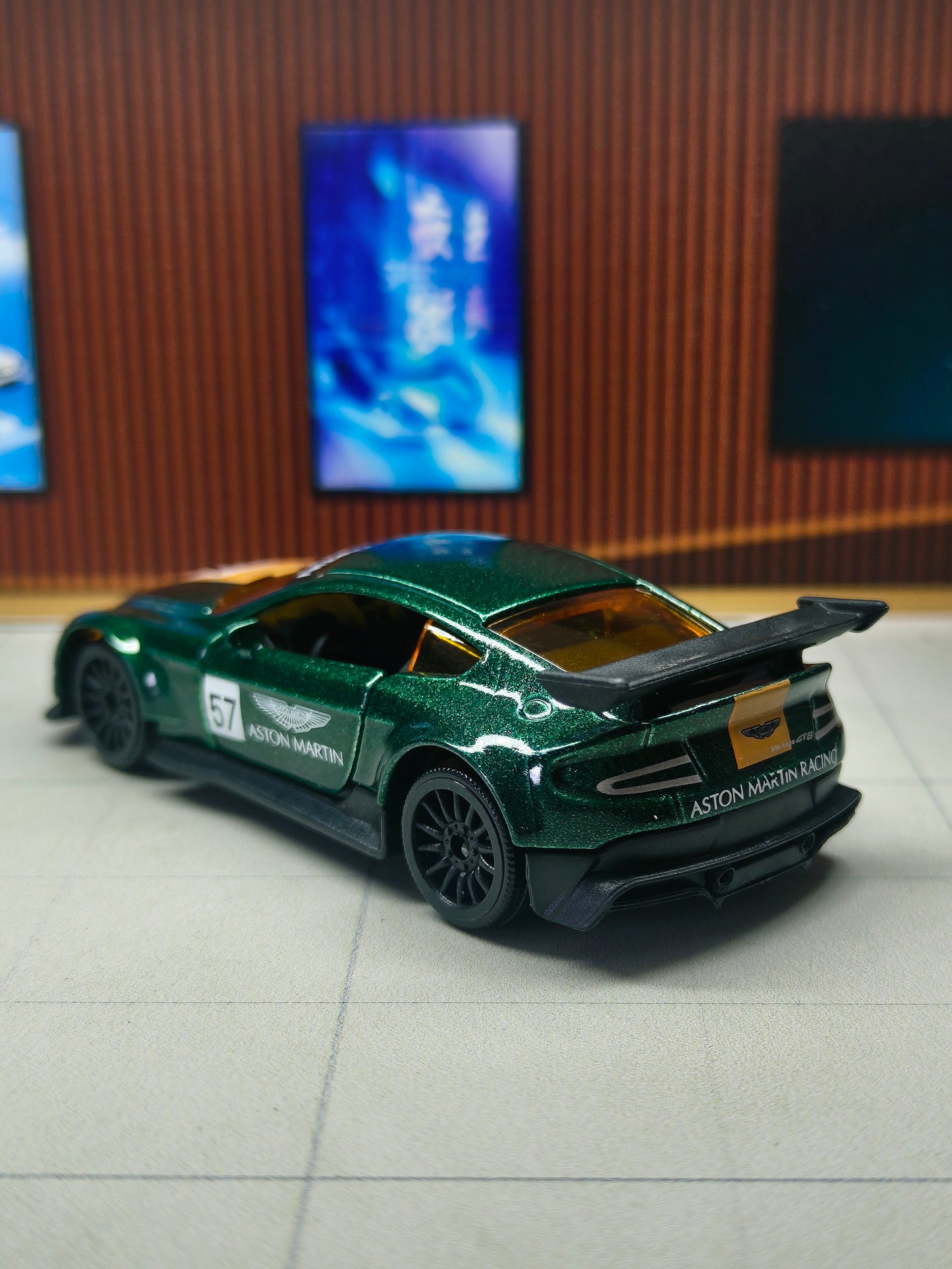 Majorette Aston Martin Vantage GT8