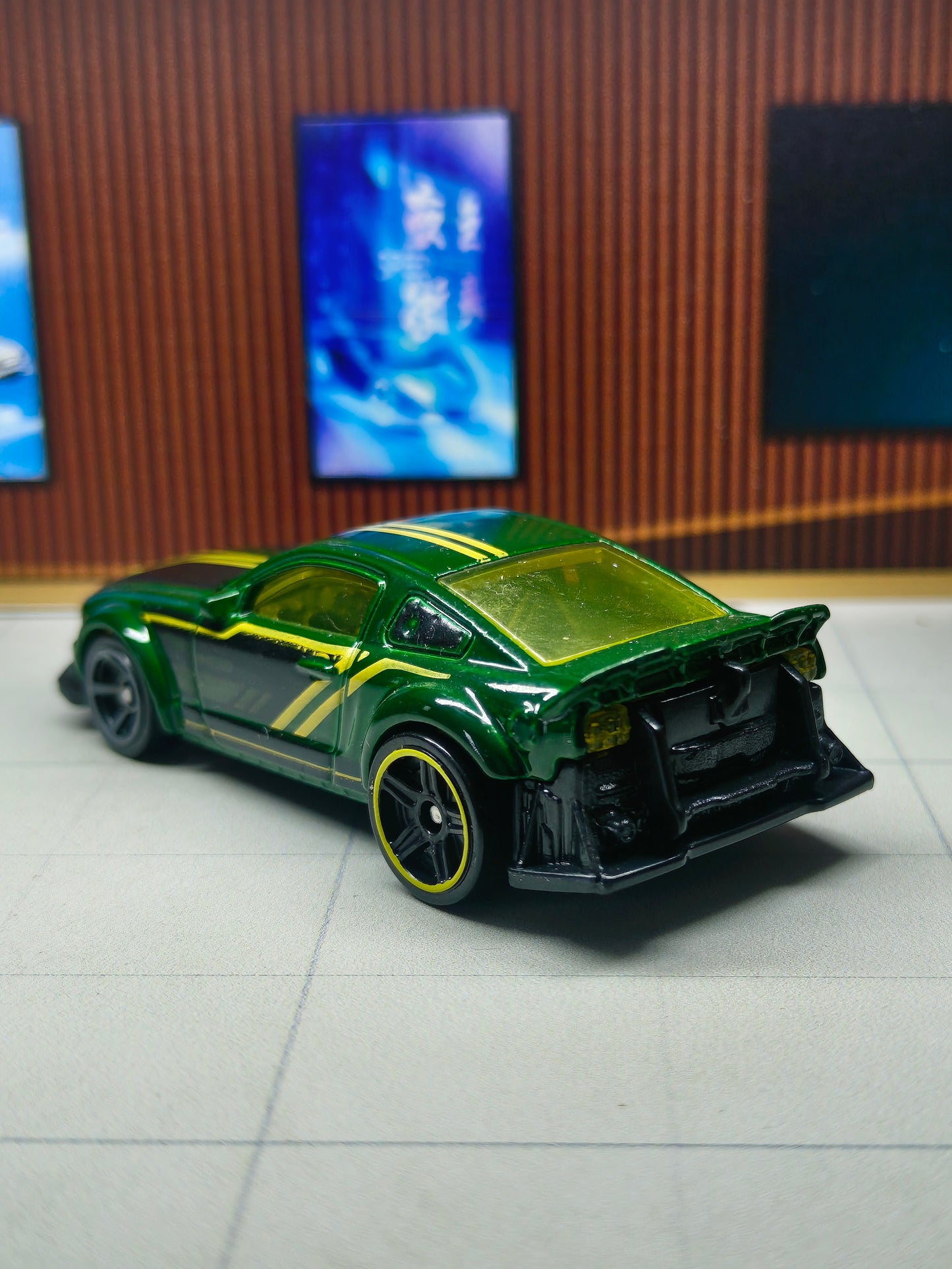 Hot wheels 2005 Ford Mustang