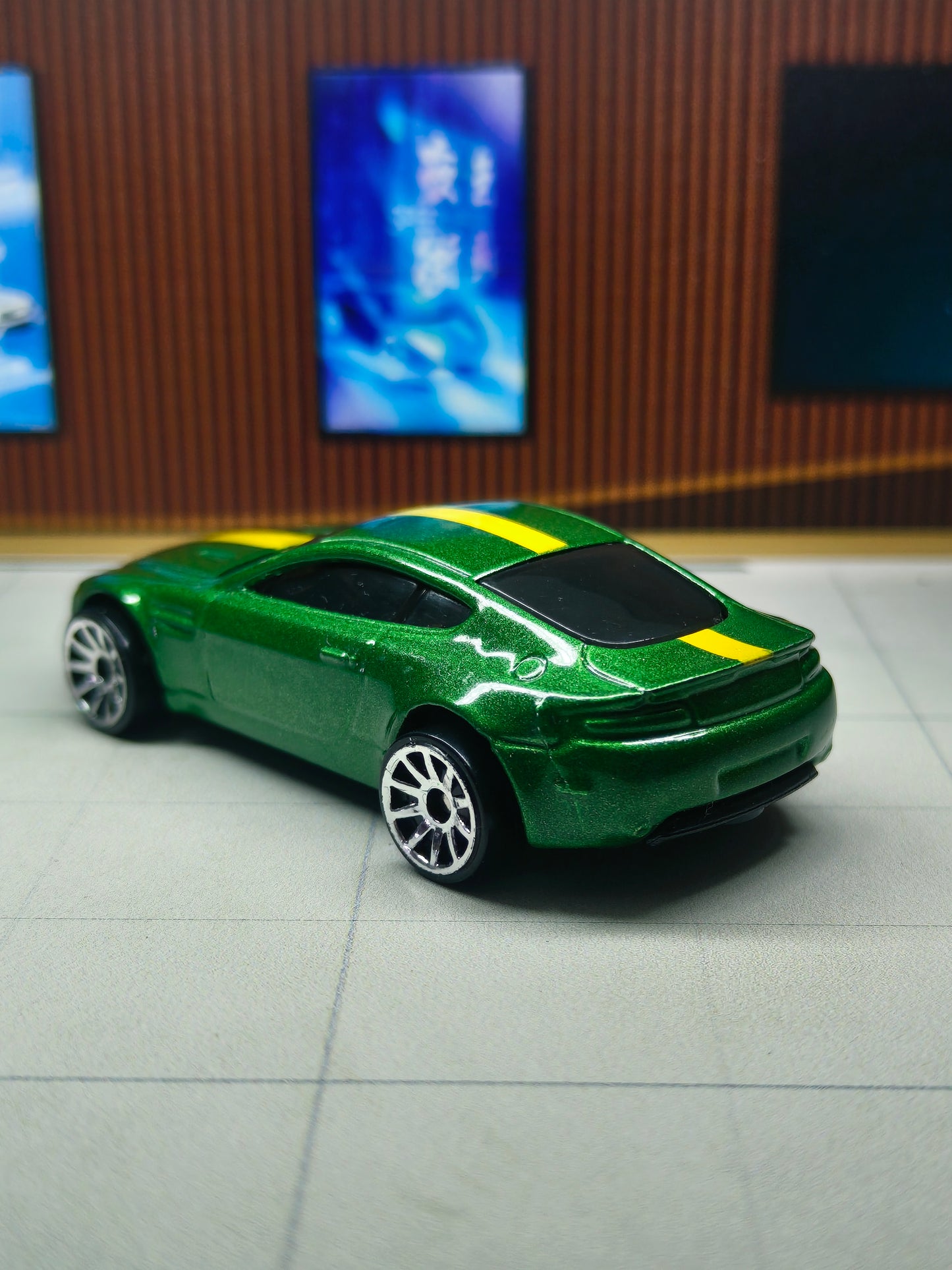Hot wheels Aston Martin V8 Vantage