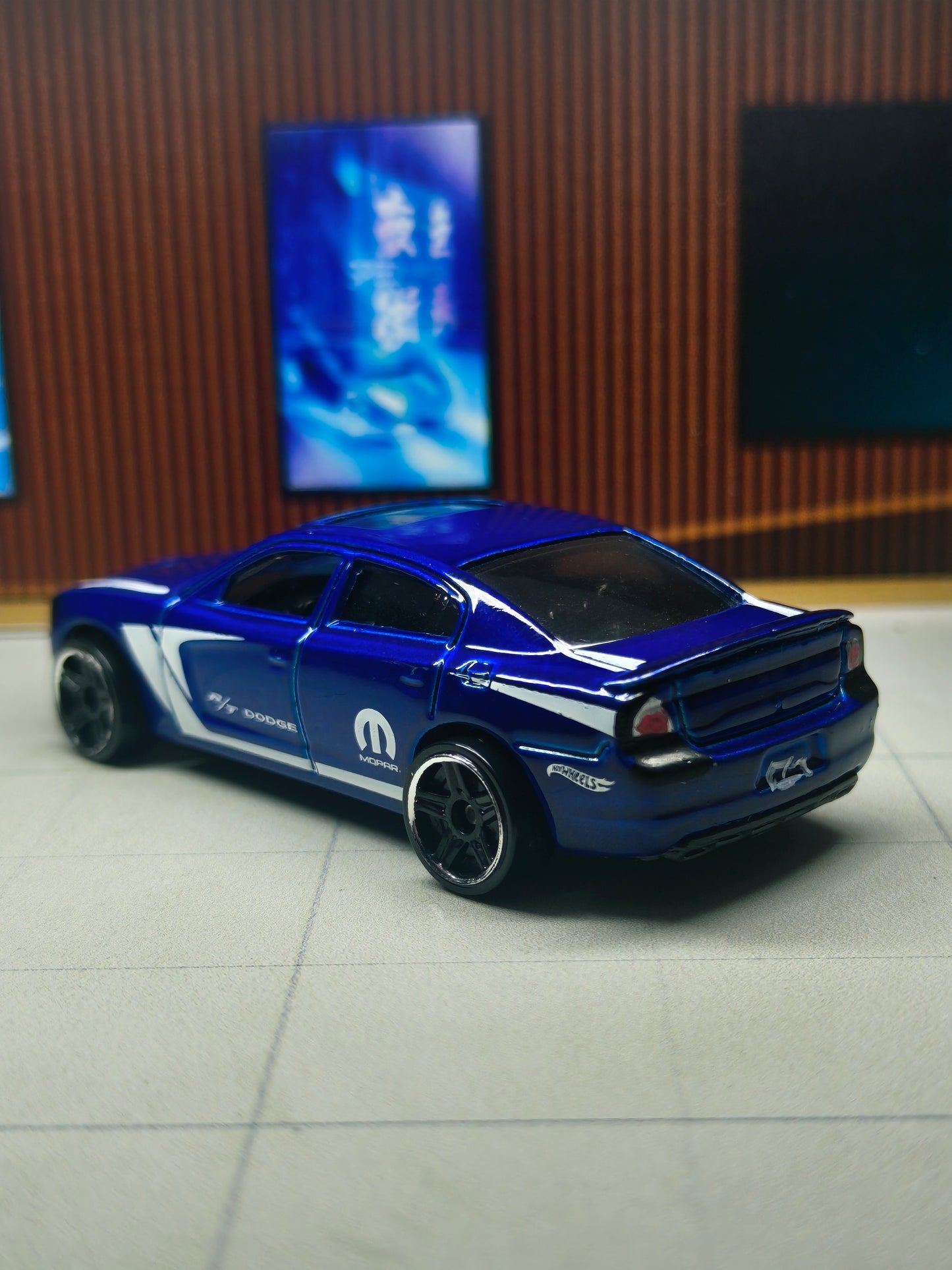 Hot wheels '11 Dodge Charger R/T