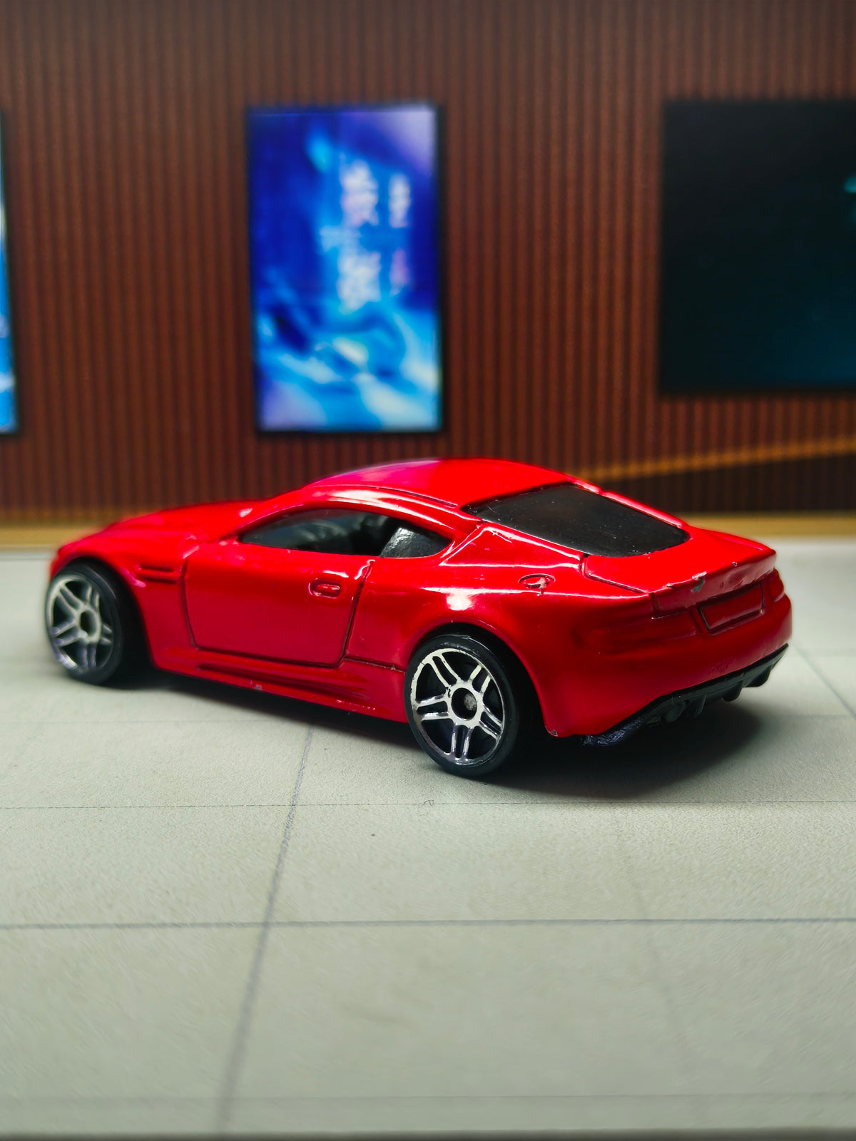 Hot wheels Aston Martin V8 Vantage