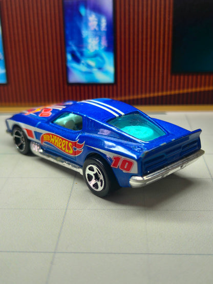 Hot wheels BLVD Bruiser