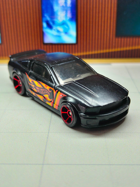 Hot wheels '07 Ford Mustang