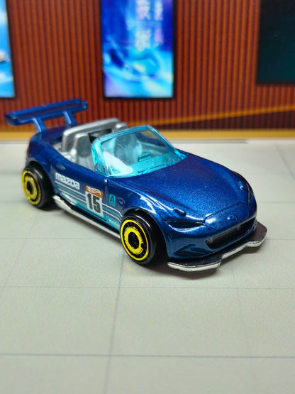 Hot Wheels '15 Mazda MX-5 Miata