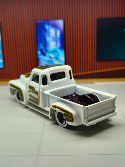 Hot wheels '52 Chevy