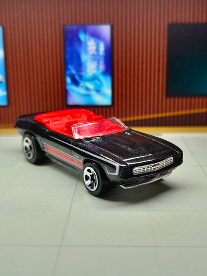 Hot wheels '69 Camaro Convertible