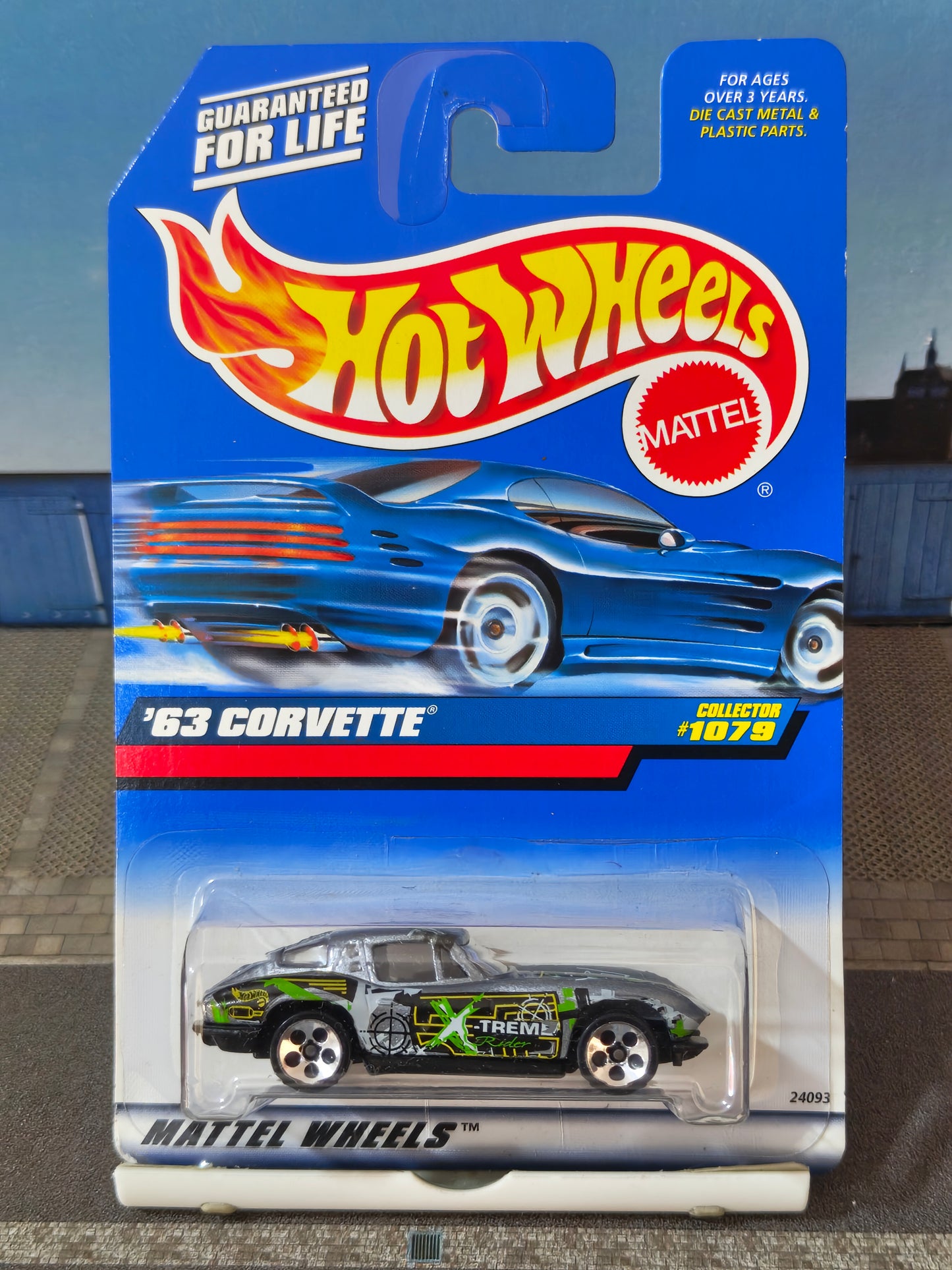 Hot wheels '63 Corvette