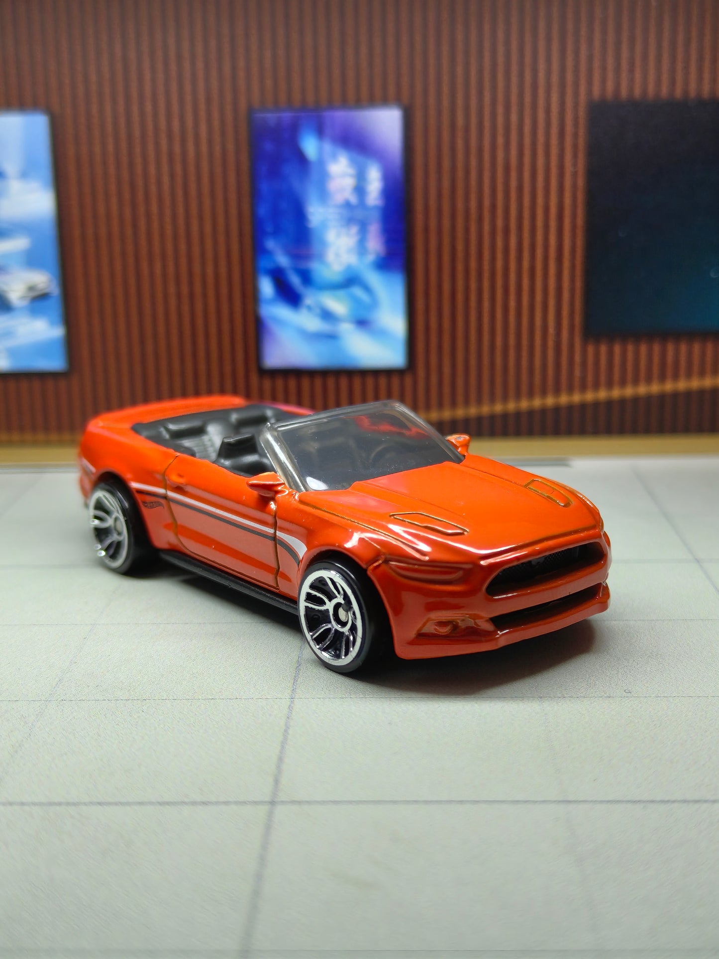 Hot Wheels 2015 Ford Mustang GT Convertible
