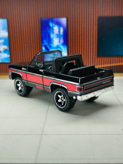 Hot wheels '75 Chevy Blazer Custom