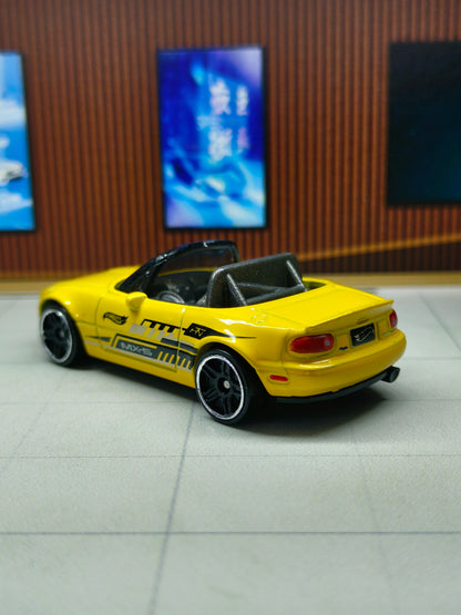 Hot wheels '91 Mazda MX-5 Miata