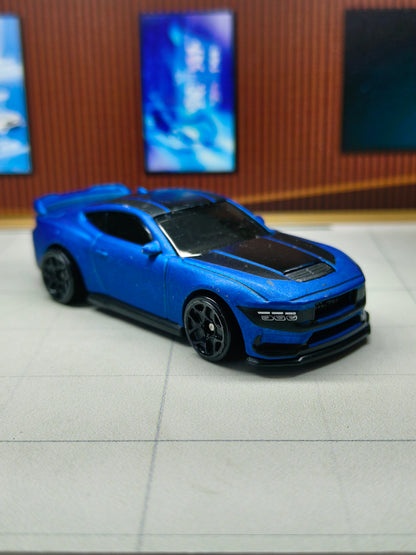 Hot wheels Ford Mustang Dark Horse