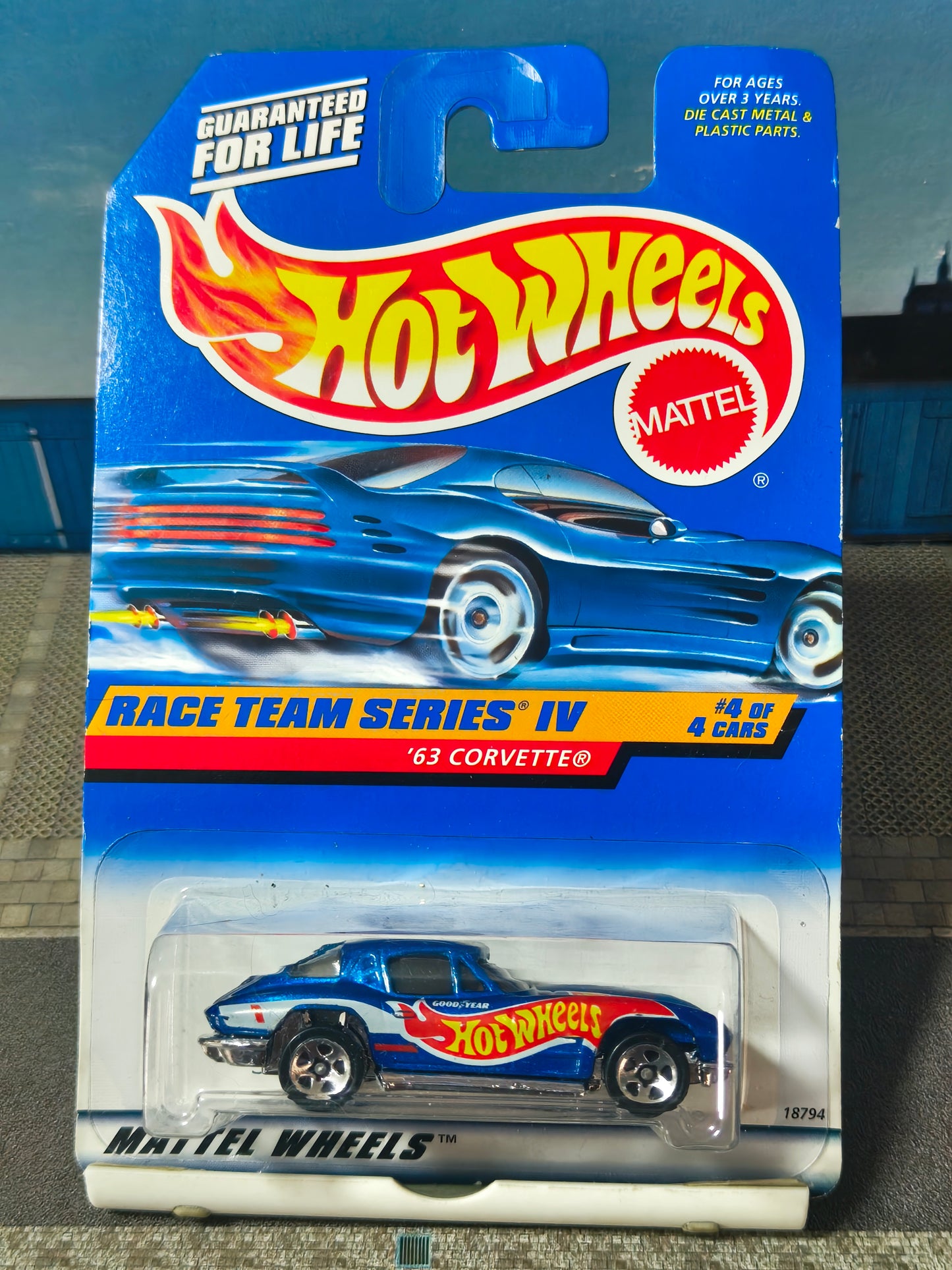 Hot wheels '63 Corvette