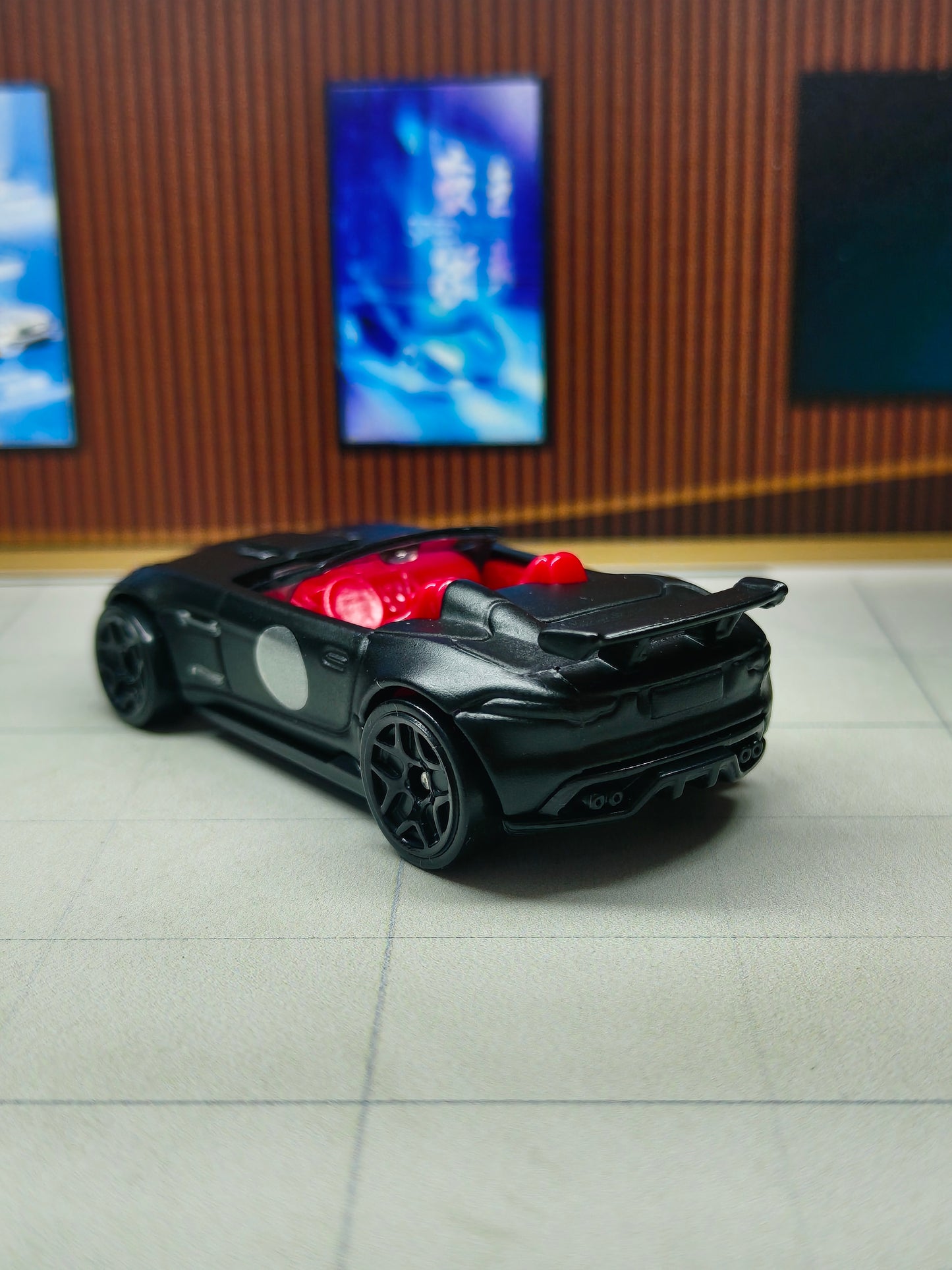 Hot wheels '15 Jaguar F-Type Project 7