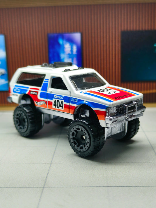 Hot wheels Chevy Blazer 4X4