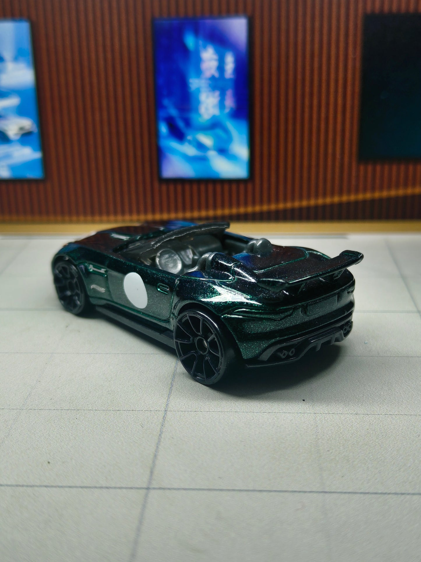 Hot wheels '15 Jaguar F-Type Project 7