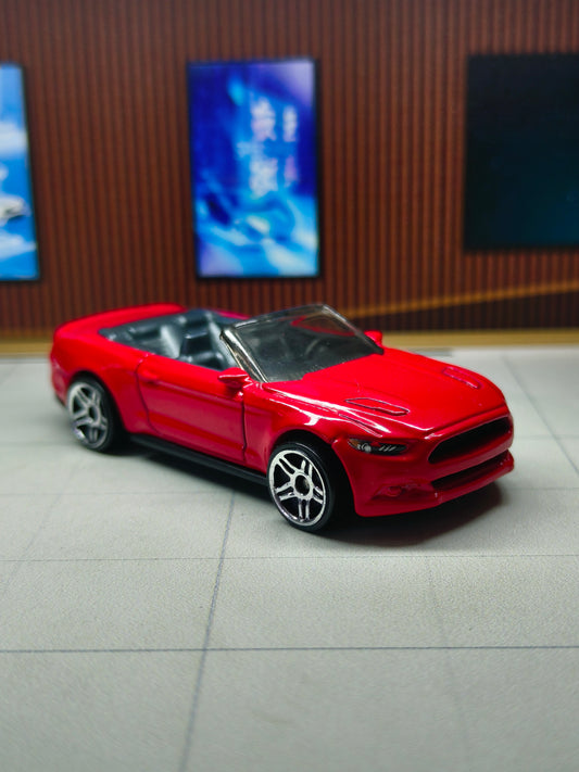 Hot wheels 2015 Ford Mustang GT Convetible