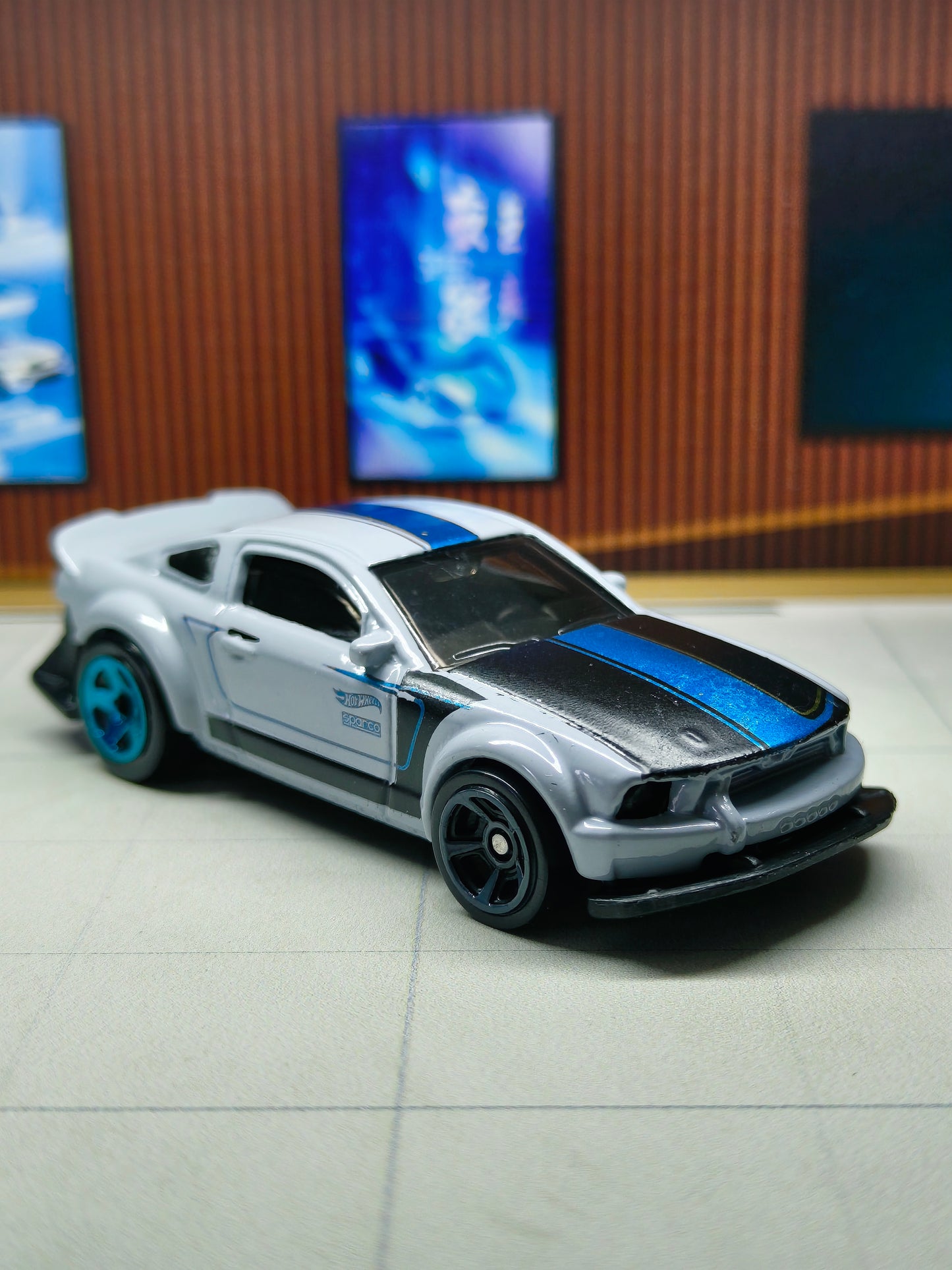 Hot wheels 2005 Ford Mustang