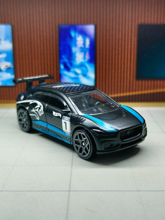 Hot wheels Jaguar I-Pace eTrophy