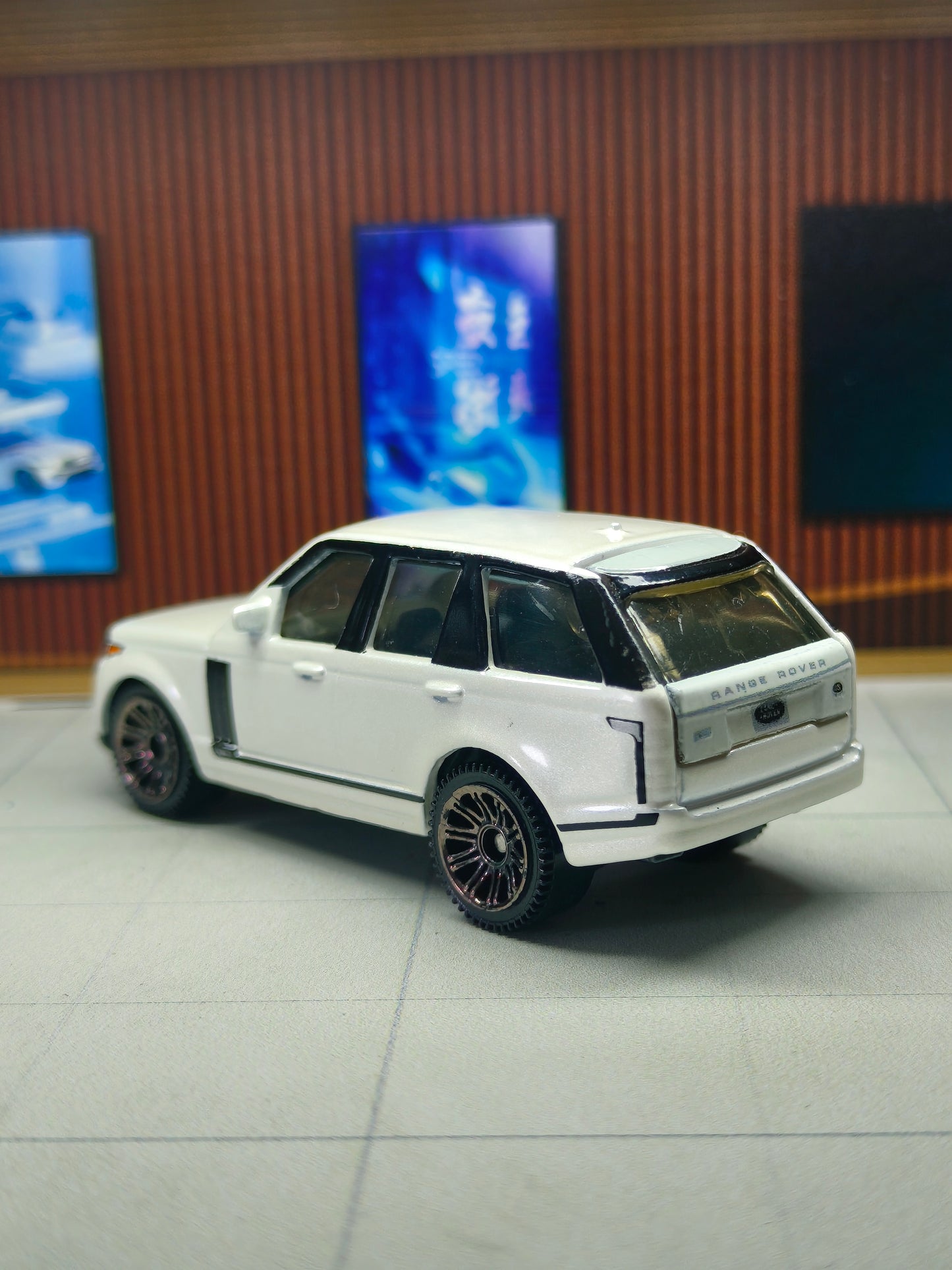 Matchbox 2018 Land Rover Vogue SE