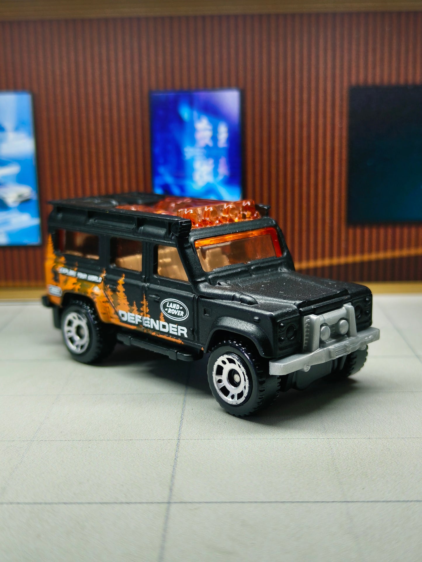 Matchbox Land Rover Defender 110
