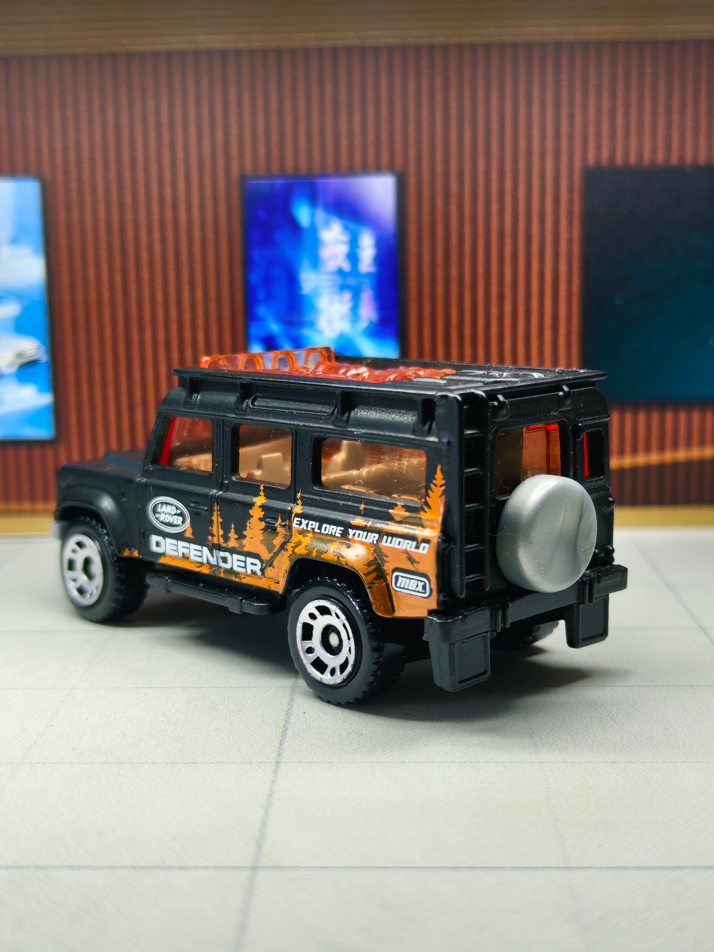 Matchbox Land Rover Defender 110