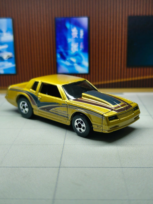 Hot wheels '86 Monte Carlo SS