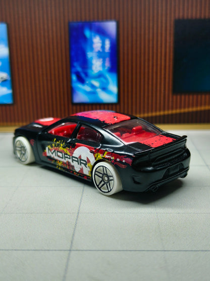 Hot wheels '15 Dodge Charger SRT