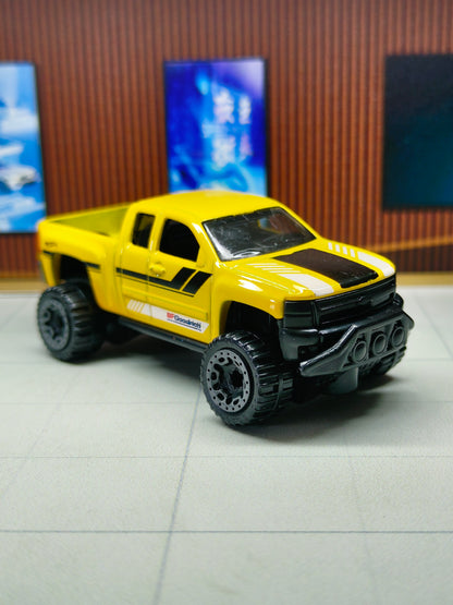 Hot wheels Chevy Silverado Off Road