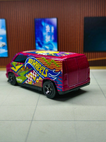 Hot wheels Custom '77 Dodge Van