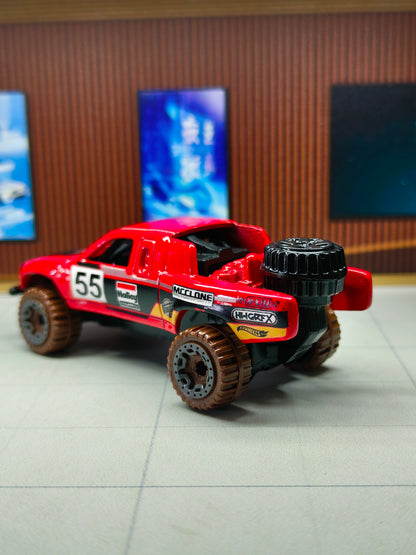 Hot wheels Toyota Off-Road Truck