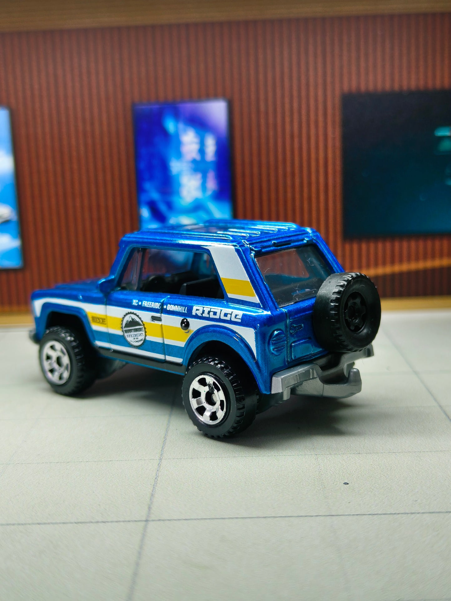 Matchbox MBX Field Car
