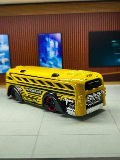 Hot wheels Surf Bus