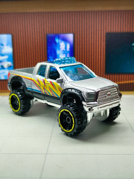 Hot wheels '10 Toyota Tundra