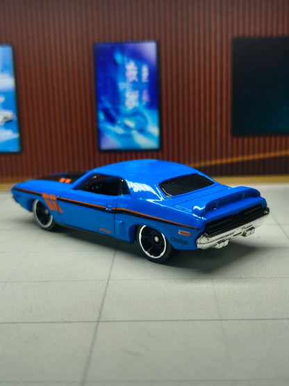 Hot wheels '71 Dodge Challenger