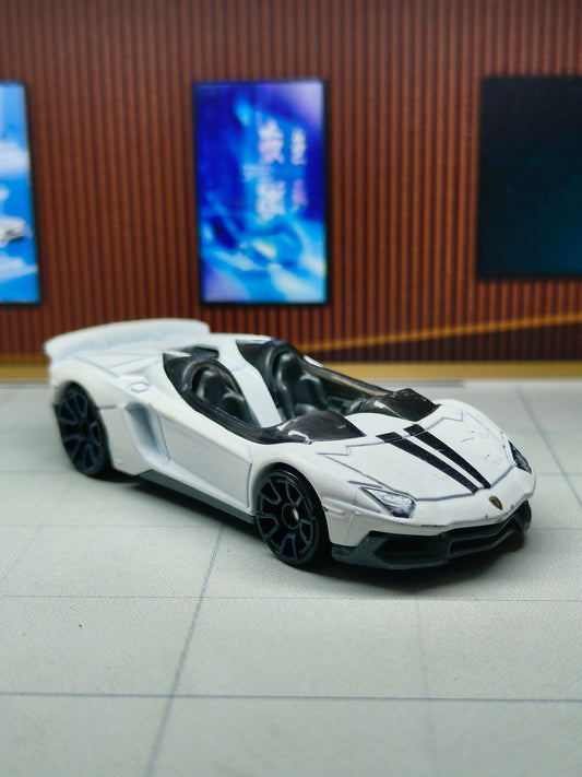 Hot wheels Lamborghini Aventador J