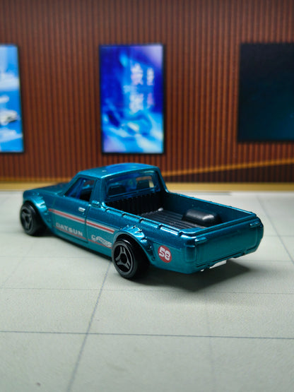 Hot wheels 1975 Datsun Sunny Truck (B120)
