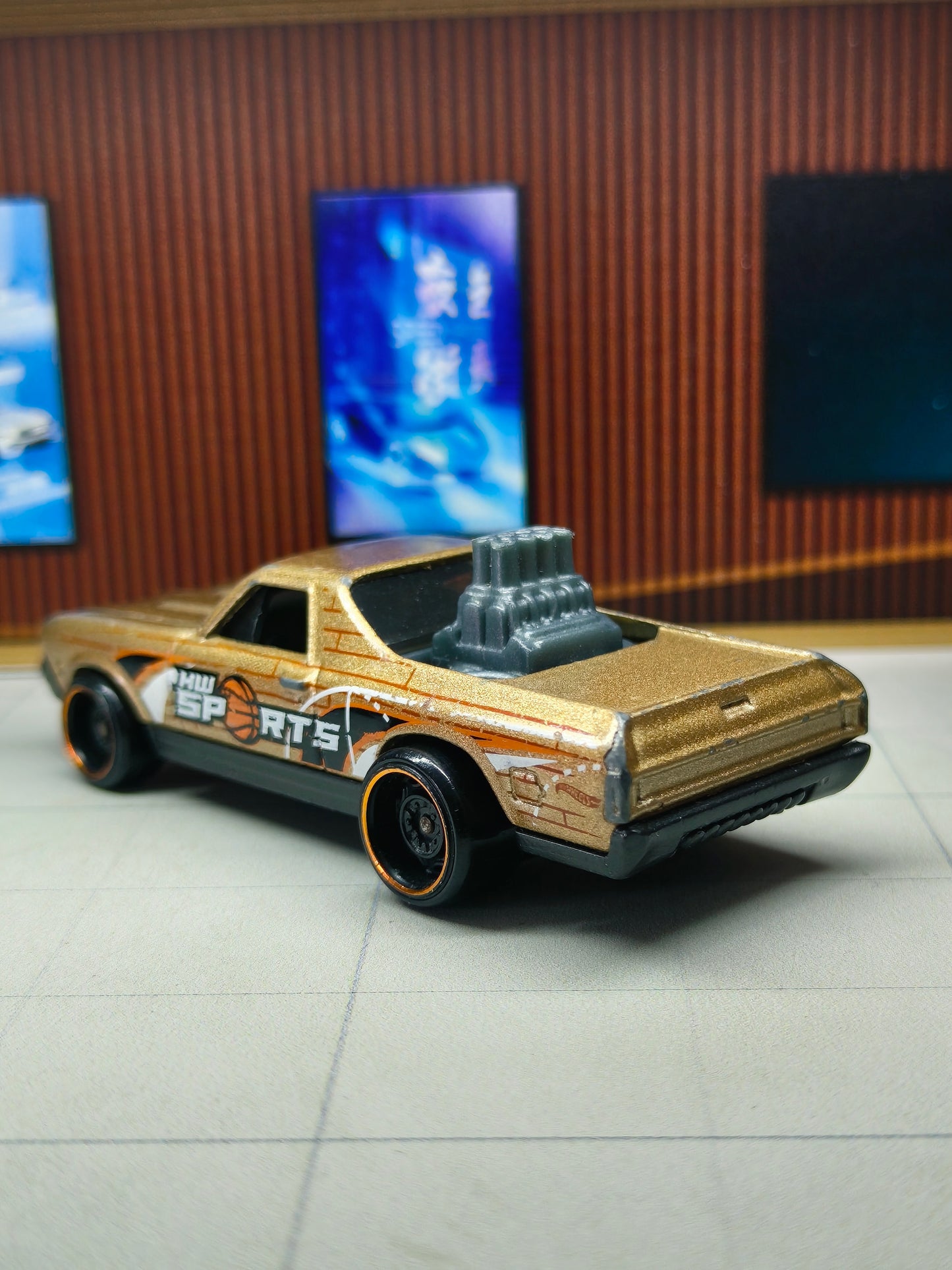 Hot Wheels '68 El Camino Dorado