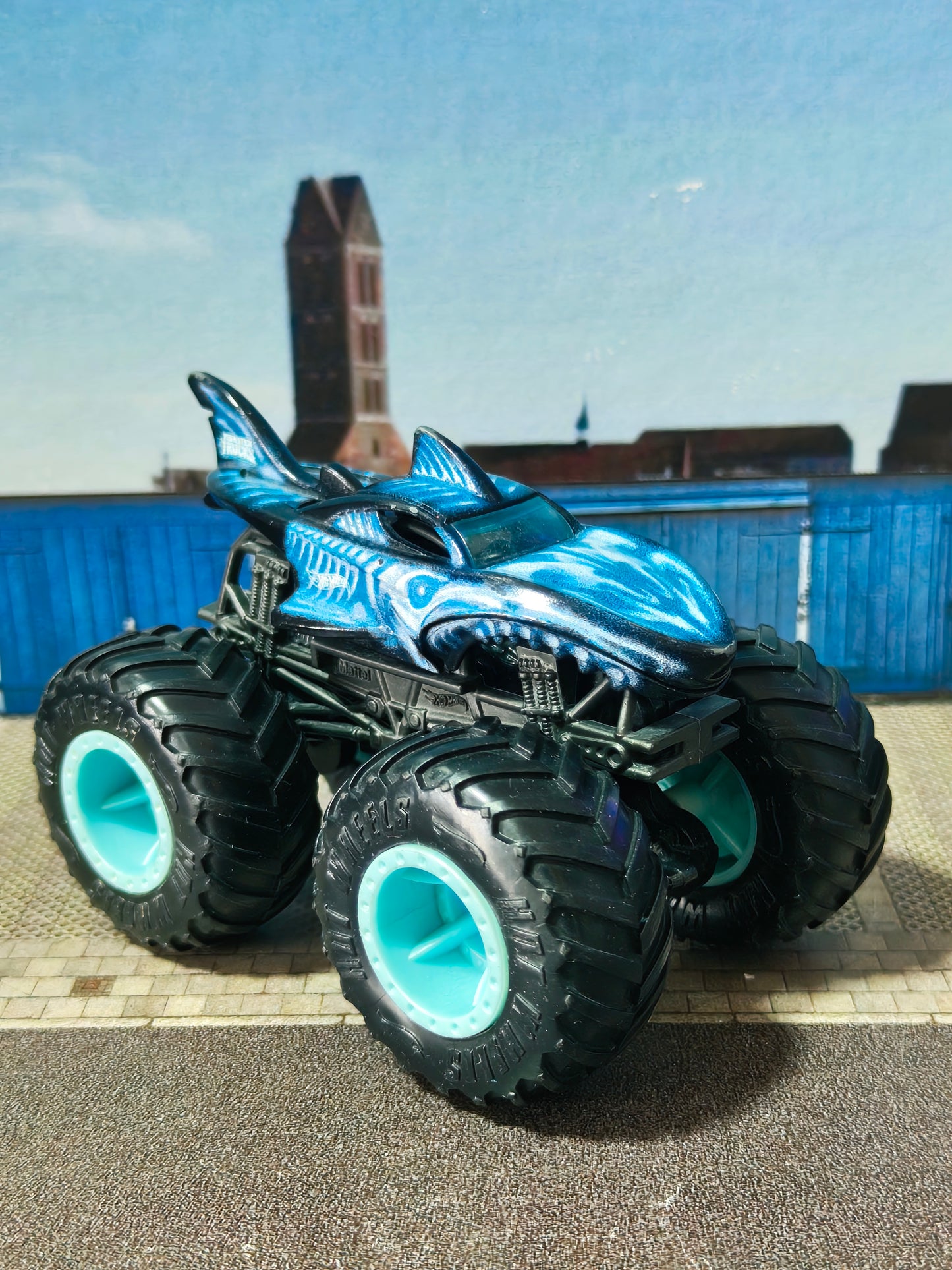 Hot wheels Monster Truck Shark