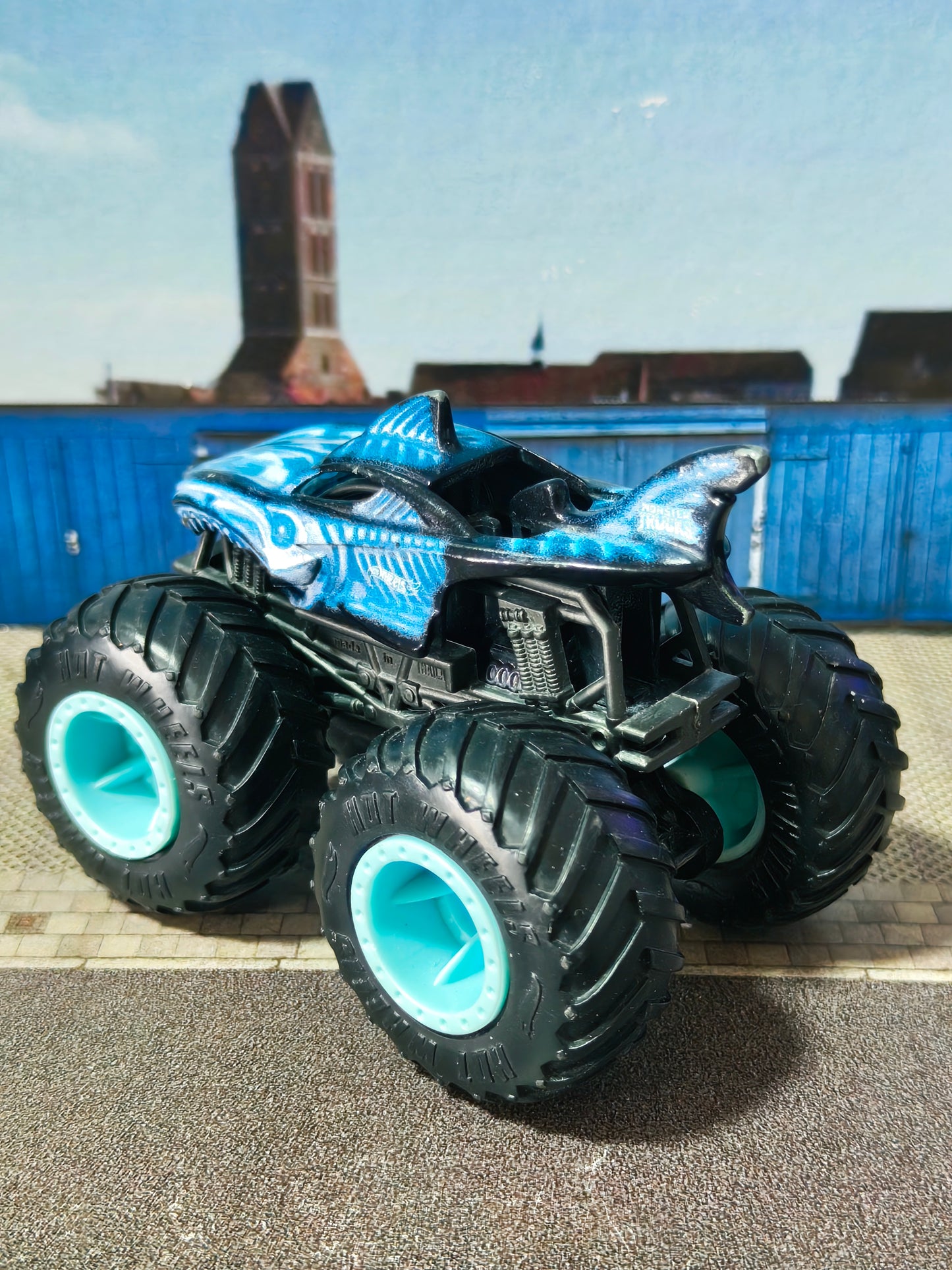 Hot wheels Monster Truck Shark