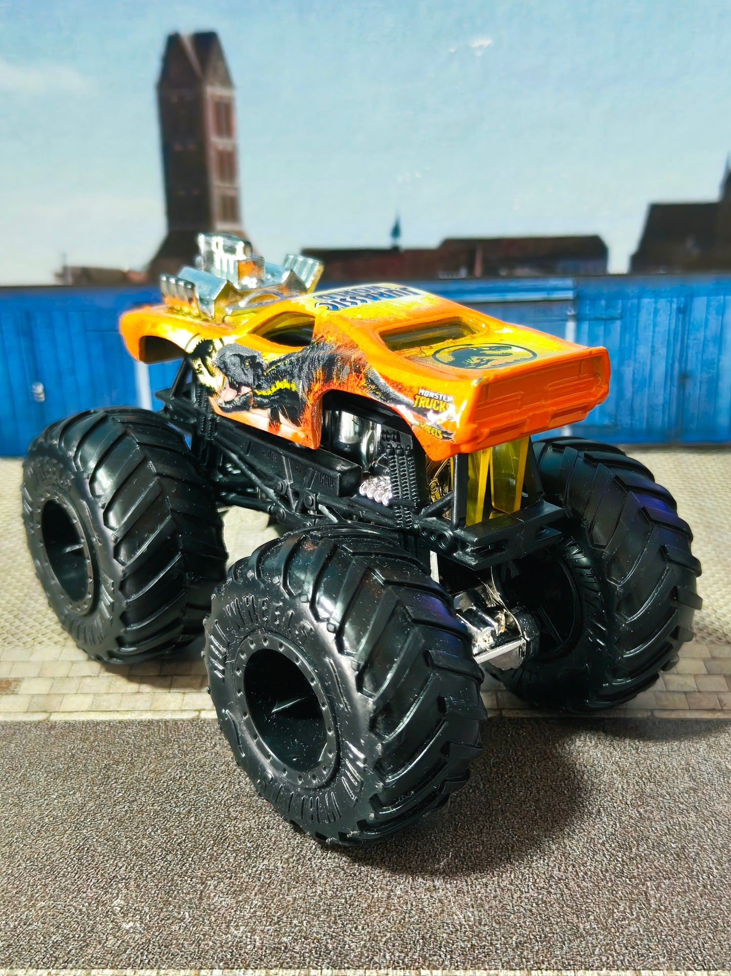 Hot wheels Monster Truck Jurassic World Dominion