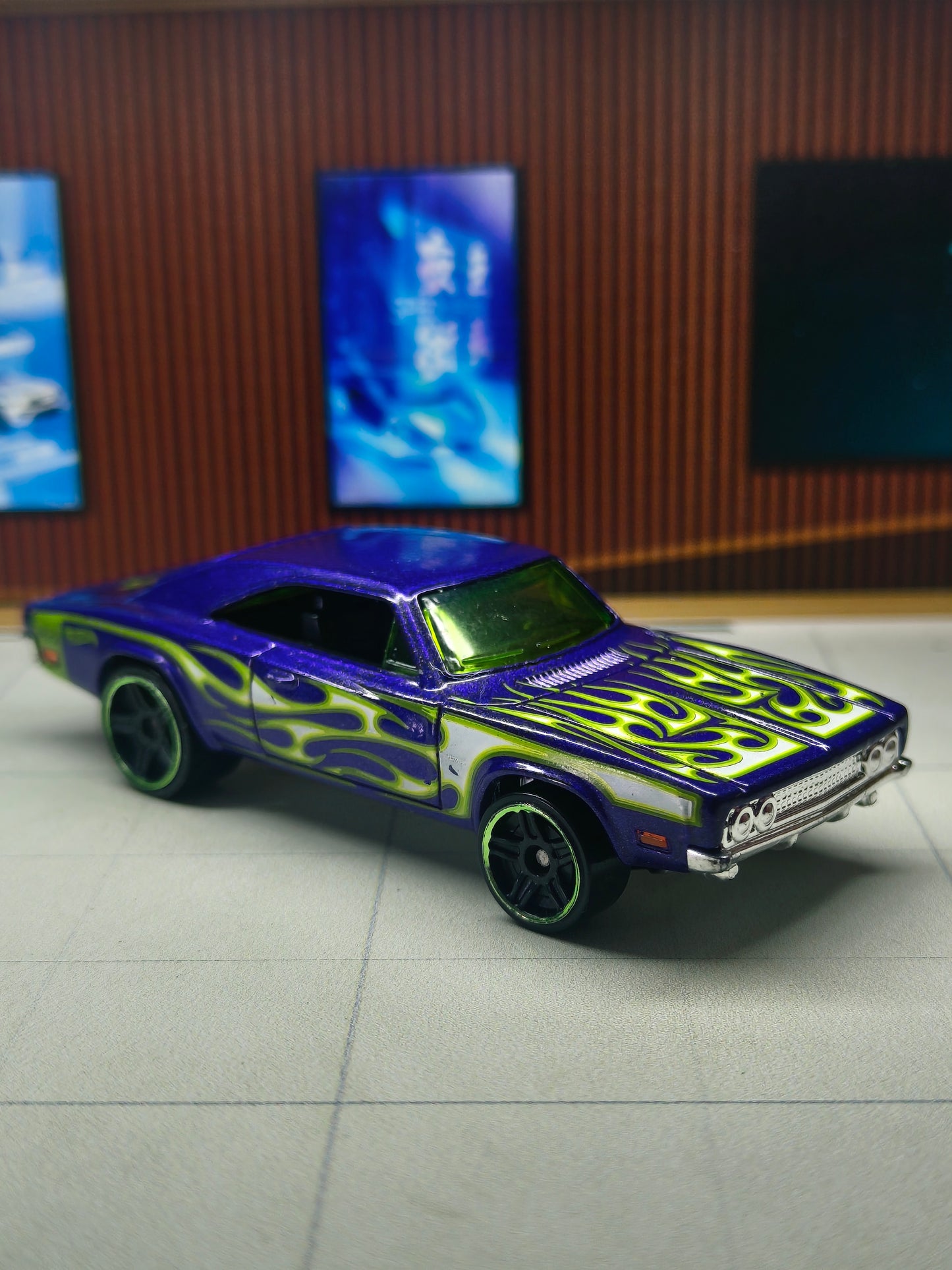 Hot wheels '69 Dodge Charger 500