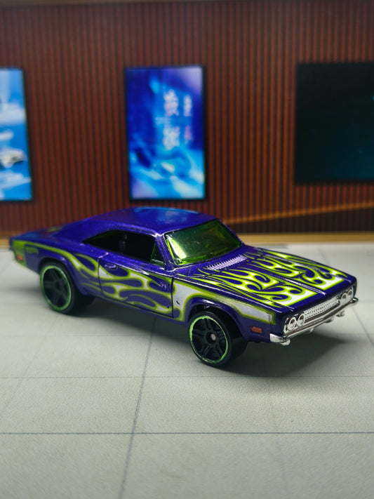 Hot wheels '69 Dodge Charger 500
