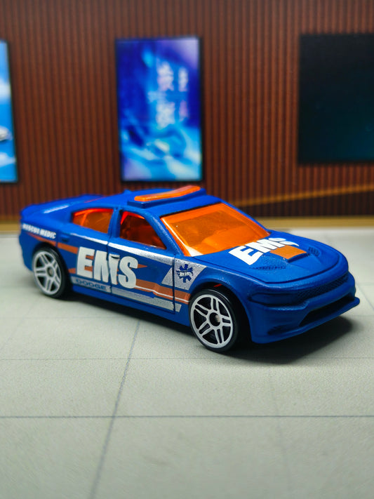 Hot wheels '15 Dodge Charger SRT